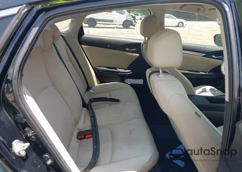 2016 Honda Civic Lx z USA, uszkodzony, nr VIN 19XFC2F52GE012569